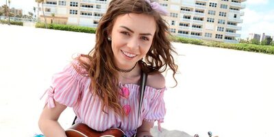 Serenading Ukulele Lay