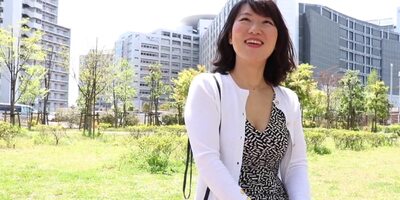 人妻ゆずきさんは子持ちの三十路妻で禁断Fuckに悶えちゃうｗ