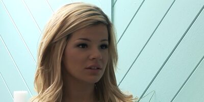 Adriana Sephora meets her new neighbor Dylan Ryan through lesbian sex