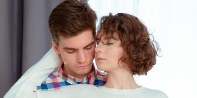 Skinny brunette sucks deep