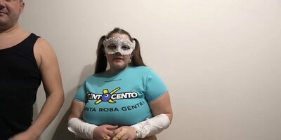 Alex Magni makes two fat pigs scream and enjoy