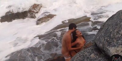 Transando Nas Pedras Do Rio - Lady Milf