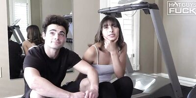 WEIGHT ROOM FUCK - MIGUEL PURDUE & VANESSA ORTIZ FULL-FILL A FANTASY