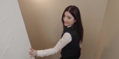 Vickie Brown eats pussy of sweet brunette Mia Evans