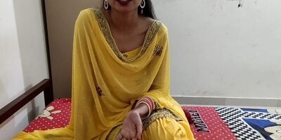 Cheating Indian Bhabhi Gets her Big Ass Fucked By Devar Indian Village Desi Bhabhi Ki Devar ke Sath Mast Desi Chudai xxx