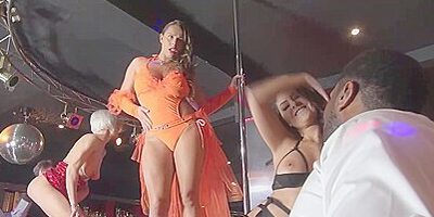 Klara La Chienne And Sexy Susy - Horny Strippers Get Naked And Have An Orgy On Stage