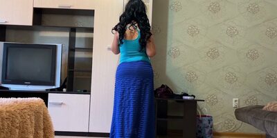 This mature babe wants a cock in her big ass
