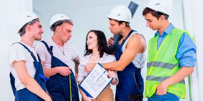 Mia Parker, Professional Architect Enjoys a Gangbang