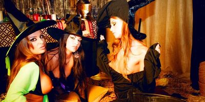 Witches have orgy HDV31147 4K