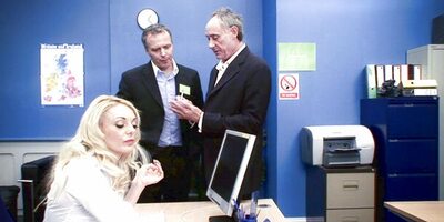 Syren gets the job HDV30456 4K