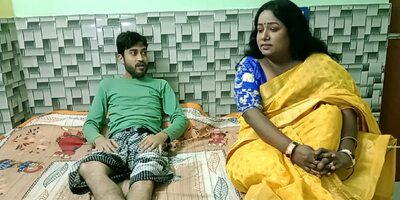 Desi lonely bhabhi romantic hard sex with college boy ! Cheating wife