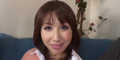 Young Japanese MILF gets a Threesome Lesson