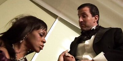 Black hottie having some fun with a horny servant