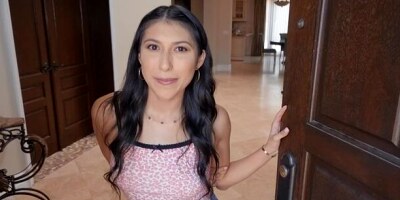 Cableman Gives Hot Teen a Creampie