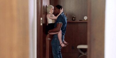 Charming blonde Haley Spades gets BBC and creampie