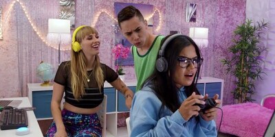 Sexy Streamer Goes All The Way