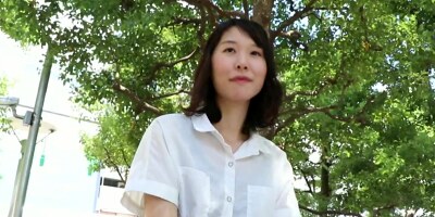 傷心中の若奥様がAV出演。ハメ撮りセックスでアクメする
