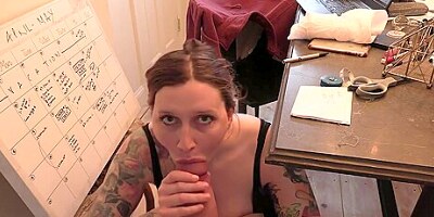 Bettie Bondage – The Free-use Workplace