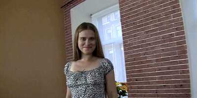 Petite girl came on audition to show how well she can fuck