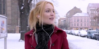 Confrontation between tourist and neighbor leads to anal sex