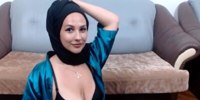 Greek Girl With Veil Shows Her Big Saggy Tits On Cam 3