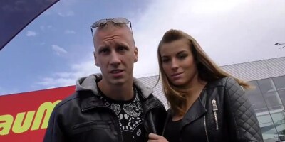 HUNT4K. Bald Guy Sold GF's Shaved Cunny for Solid Amount of Cash