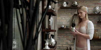 Boyfriend's foot kink is fulfilled with his blonde girlfriend Violette Pure