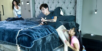 Mom and daughter hump a hard dick in a family threesome