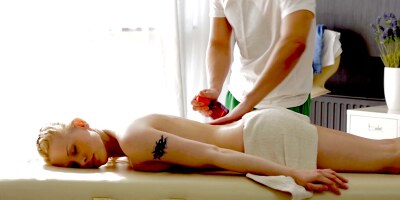 Blonde receives an erotic massage and gets her pussy slammed hard