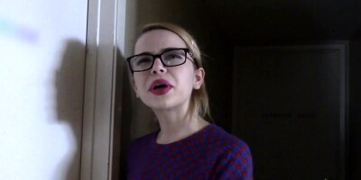 The scared realtor gets possessed and gives her client sloppy head