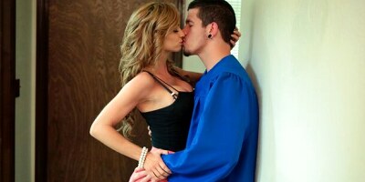 Goodbye Graduation - S1:E6