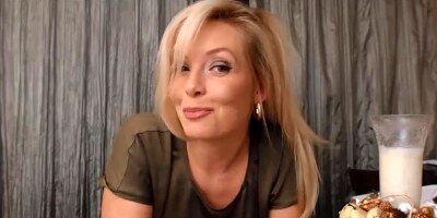 Missbehavin26 - Giving it to your aunt literally