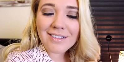 Annabelle Rogers – Mommy Teaches You To Masturbate