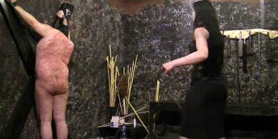 Lady Jenny - A Painful Back Whipping 3-2