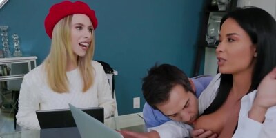 Stallion has a threesome with blonde GF and brunette stepmom