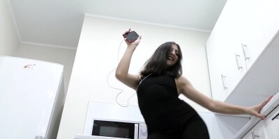 Horny Danaa fucks her pussy in the kitchen solo