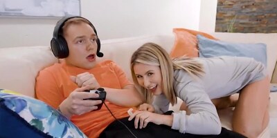 Lovely allows guy to do anal porn with her on the couch