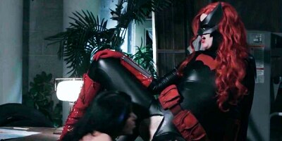 Marvel Vs DC Best Lesbian Scenes
