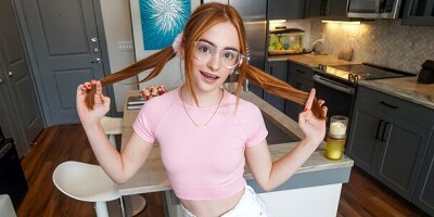 She Likes To Get Messy