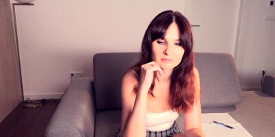 Pranker flashes vagina to the teacher via videolink