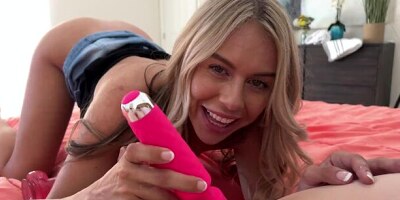 We Live Together - Dancing In The Squirt