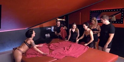 Several German couples copulate during swinger party