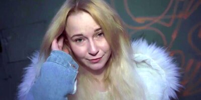 Blonde penetrated with agent's thick cock at his place