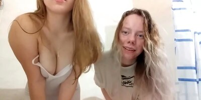 Teasing In The Bathroom On Periscope