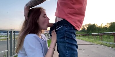 Fucked An 18-year-old Beautiful Girl For Free On The Highway