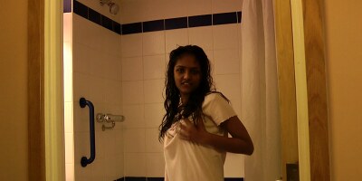 Desi Girl Erotic Nude Dance With Masturbation While Taking Indian Shower