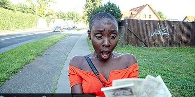 Public Agent Ebony model Zaawaadi taken into the woods for hard outdoor fucking