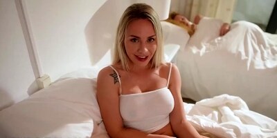 Skillful Candee and Mary's foursome scene