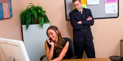 Marry Lynn fucking in the desk with her innie pussy