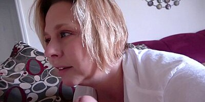 Brianna Beach – Mommy’s Girlfriend Advice